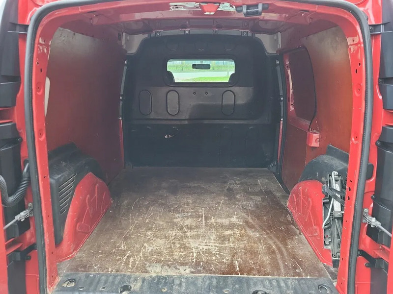 Mercedes-Benz Citan - Kis furgon: 4 kép. Mercedes-Benz Citan - Kis furgon: 4 kép.