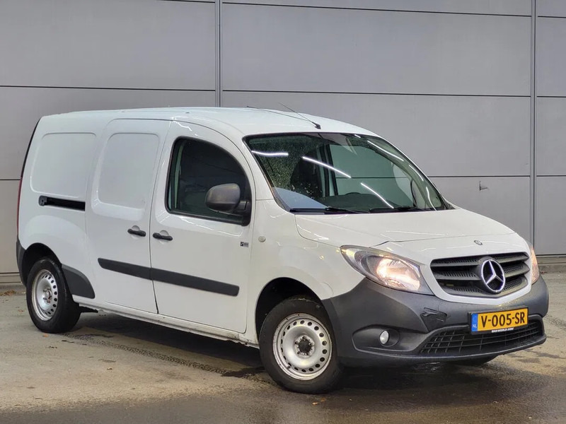 Mercedes-Benz Citan L2H1 - Kis furgon: 3 kép. Mercedes-Benz Citan L2H1 - Kis furgon: 3 kép.
