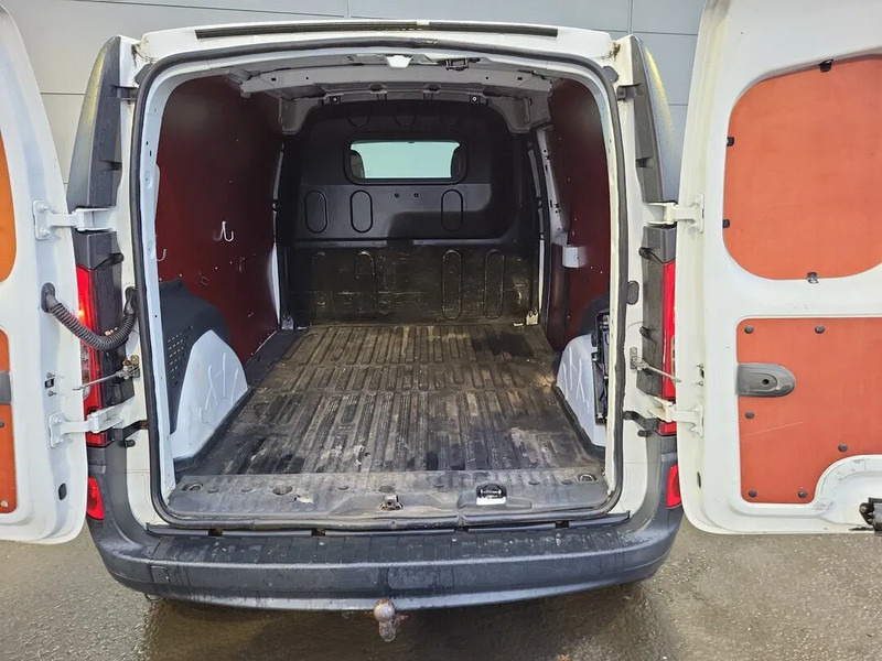 Mercedes-Benz Citan L2H1 - Kis furgon: 5 kép. Mercedes-Benz Citan L2H1 - Kis furgon: 5 kép.
