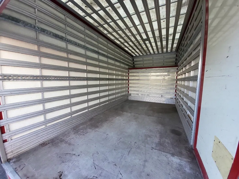 Mercedes-Benz Sprinter 513 CDI - Furgon, Duplakabinos kisteherautó: 5 kép. Mercedes-Benz Sprinter 513 CDI - Furgon, Duplakabinos kisteherautó: 5 kép.