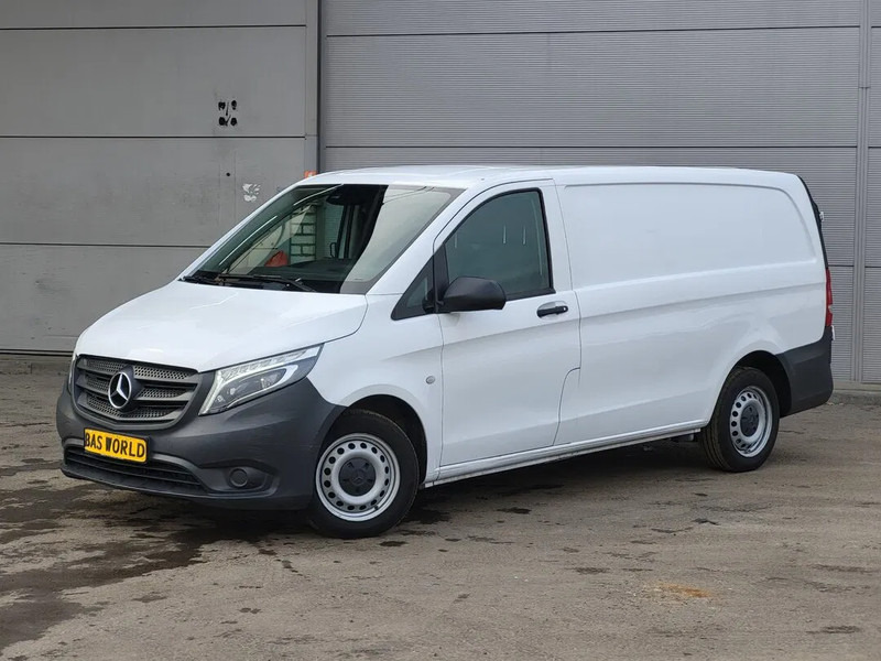 Mercedes-Benz Vito 114 - Kis furgon, Duplakabinos kisteherautó: 1 kép. Mercedes-Benz Vito 114 - Kis furgon, Duplakabinos kisteherautó: 1 kép.