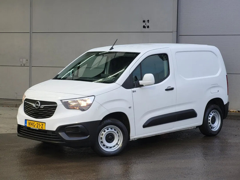 Opel Combo L1H1 - Kis furgon: 1 kép. Opel Combo L1H1 - Kis furgon: 1 kép.