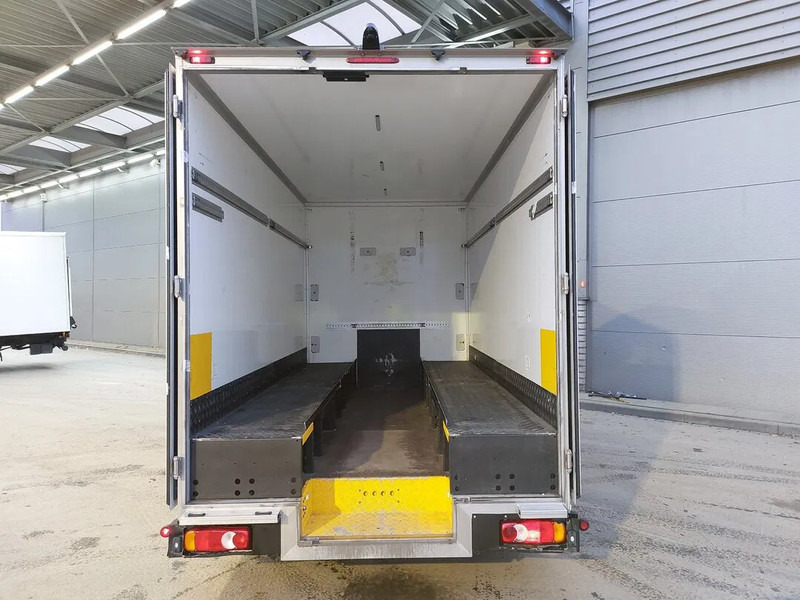 Renault Master Automatic Clima Cruise Camera LED Euro6 2021 - Furgon: 4 kép. Renault Master Automatic Clima Cruise Camera LED Euro6 2021 - Furgon: 4 kép.