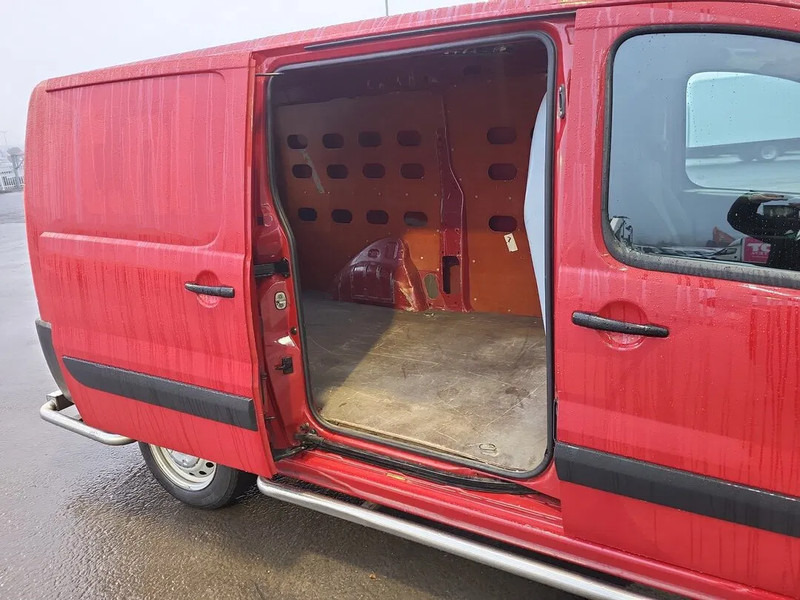 Toyota ProAce L2H1 - Kis furgon: 5 kép. Toyota ProAce L2H1 - Kis furgon: 5 kép.