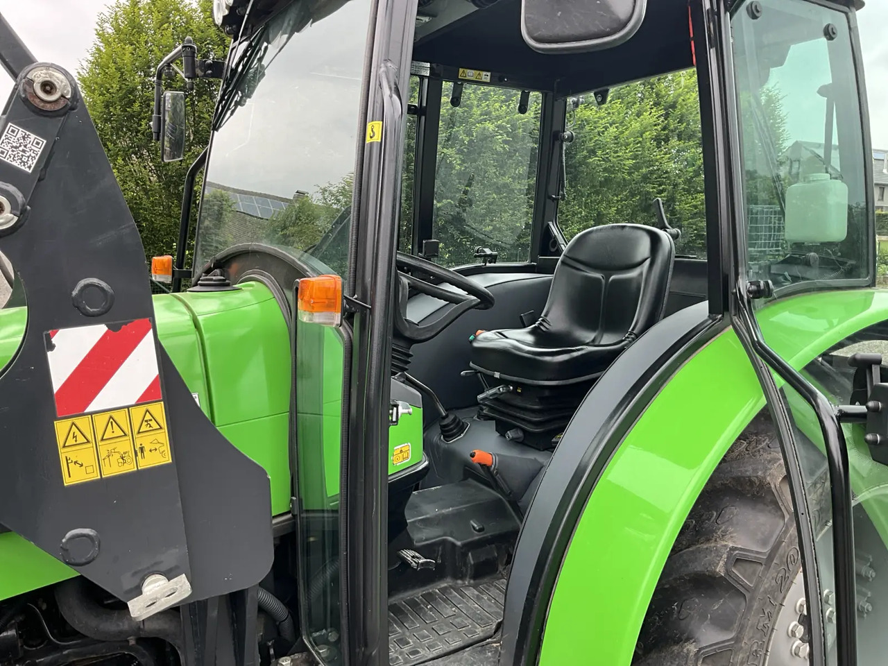 Deutz-Fahr AGROLUX 65 - Traktor: 4 kép. Deutz-Fahr AGROLUX 65 - Traktor: 4 kép.