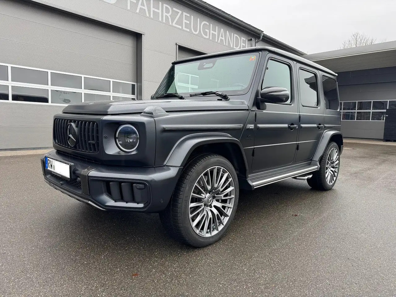 Mercedes-Benz G 63 AMG MOPF / FACELIFT VOLLAUSSTATTUNG - Terepjáró/ SUV: 1 kép. Mercedes-Benz G 63 AMG MOPF / FACELIFT VOLLAUSSTATTUNG - Terepjáró/ SUV: 1 kép.