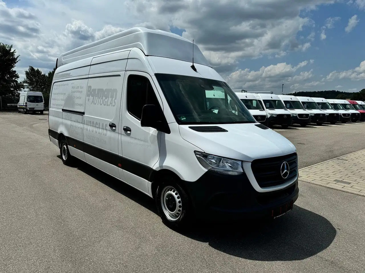 Mercedes-Benz Sprinter 316 CDI Maxi Lang Extrahoch XXL Klima - Furgon: 2 kép. Mercedes-Benz Sprinter 316 CDI Maxi Lang Extrahoch XXL Klima - Furgon: 2 kép.