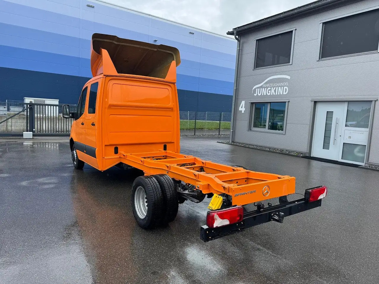 Mercedes-Benz Sprinter 519 CDI Maxi Lang Doka AHK - BE nyergesvontató, Duplakabinos kisteherautó: 5 kép. Mercedes-Benz Sprinter 519 CDI Maxi Lang Doka AHK - BE nyergesvontató, Duplakabinos kisteherautó: 5 kép.