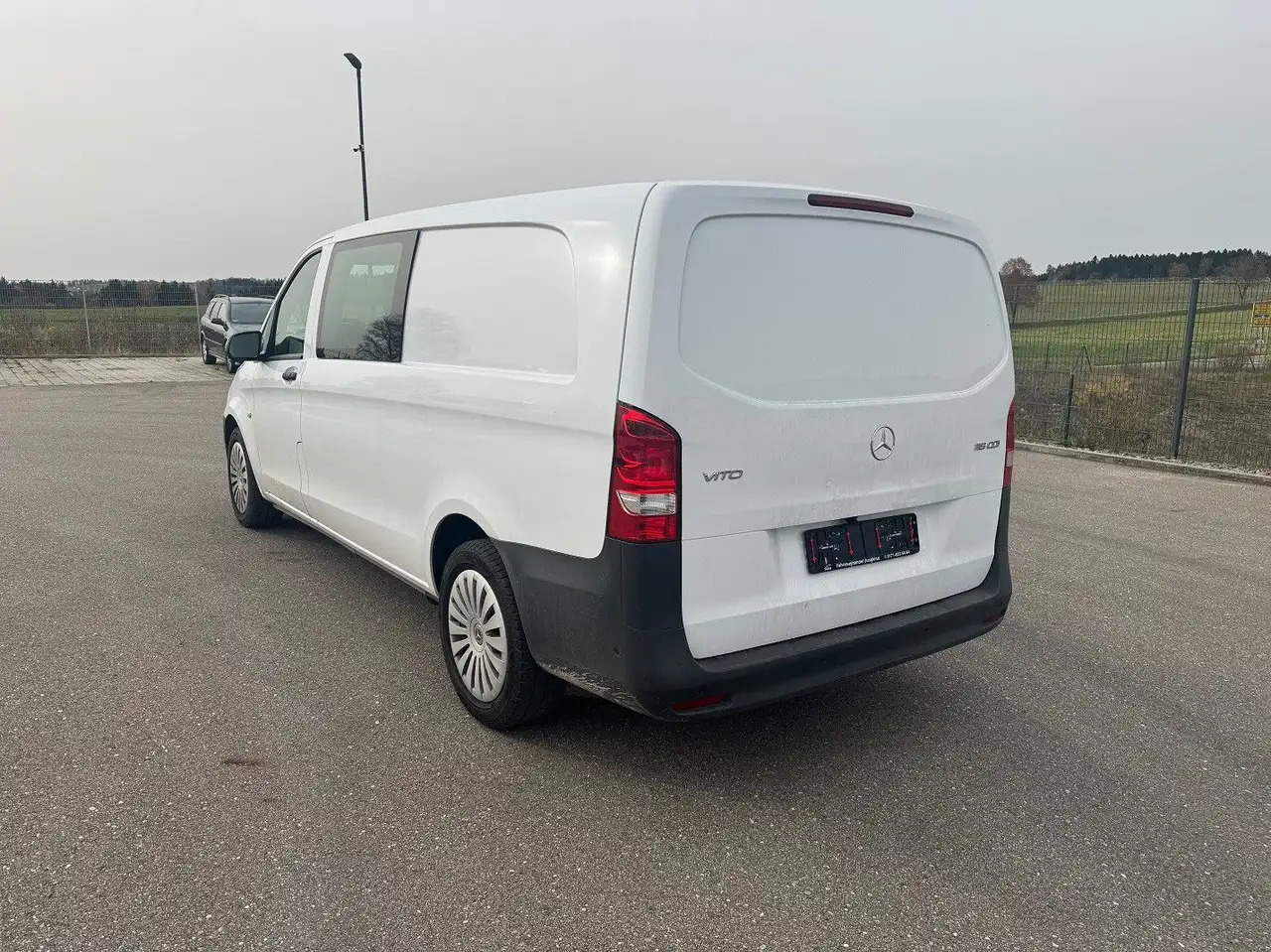 Mercedes-Benz Vito 116 CDI Lang Extralang Mixto Klima - Furgon: 5 kép. Mercedes-Benz Vito 116 CDI Lang Extralang Mixto Klima - Furgon: 5 kép.
