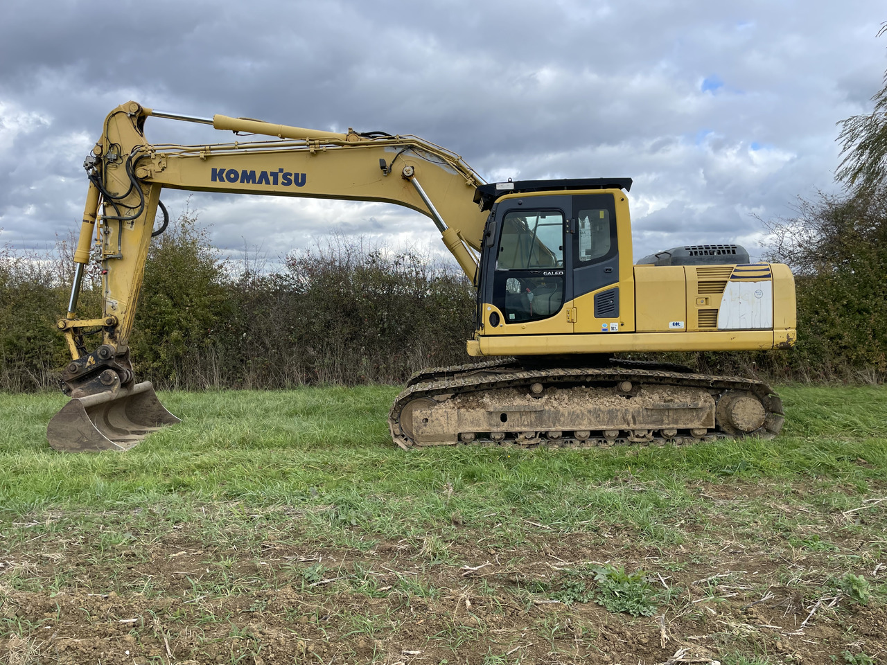 Komatsu PC210LC-8 - Lánctalpas kotró: 1 kép. Komatsu PC210LC-8 - Lánctalpas kotró: 1 kép.
