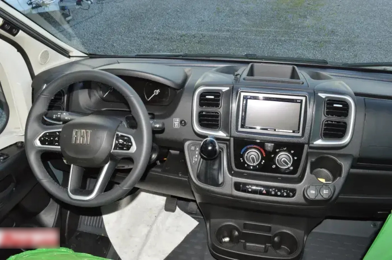 Bürstner B66 TD 690 G B 66 TD 690 Voll ausgestattet - Félintegrált lakóautó: 5 kép. Bürstner B66 TD 690 G B 66 TD 690 Voll ausgestattet - Félintegrált lakóautó: 5 kép.