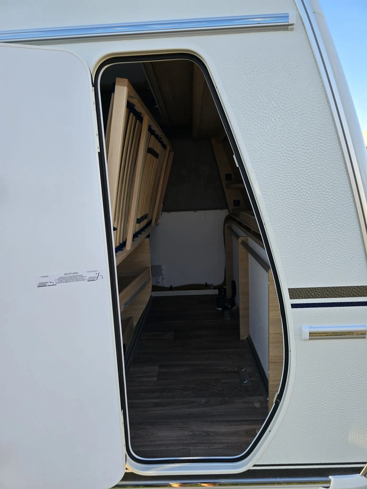 Lakókocsi Wohnwagen Fendt Bianco Activ 515 SKF volle Hütte: 18 kép. Lakókocsi Wohnwagen Fendt Bianco Activ 515 SKF volle Hütte: 18 kép.