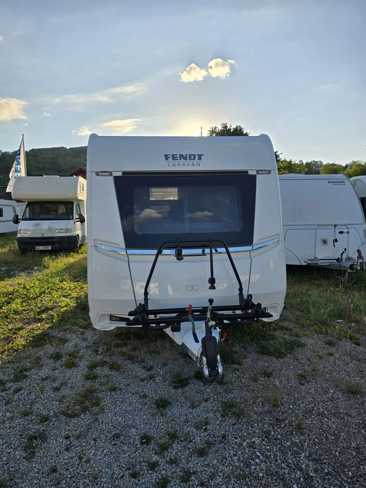Lakókocsi Wohnwagen Fendt Bianco Activ 515 SKF volle Hütte: 9 kép. Lakókocsi Wohnwagen Fendt Bianco Activ 515 SKF volle Hütte: 9 kép.