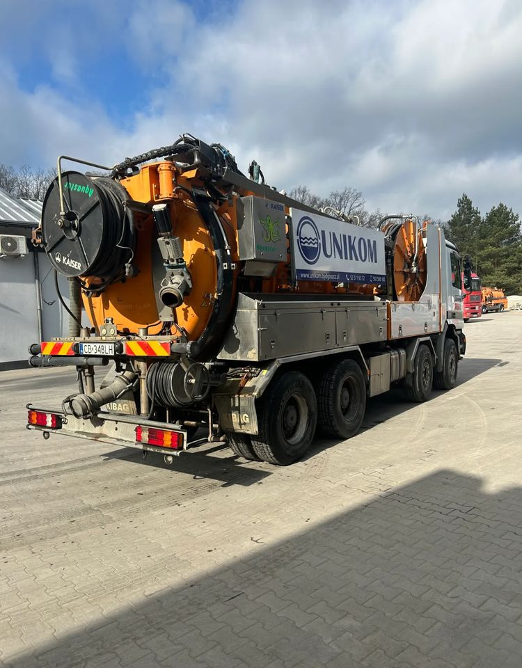 Mercedes-Benz ACTROS 3243 KAISER AQUASTER WUKO - Szippantós autó: 4 kép. Mercedes-Benz ACTROS 3243 KAISER AQUASTER WUKO - Szippantós autó: 4 kép.