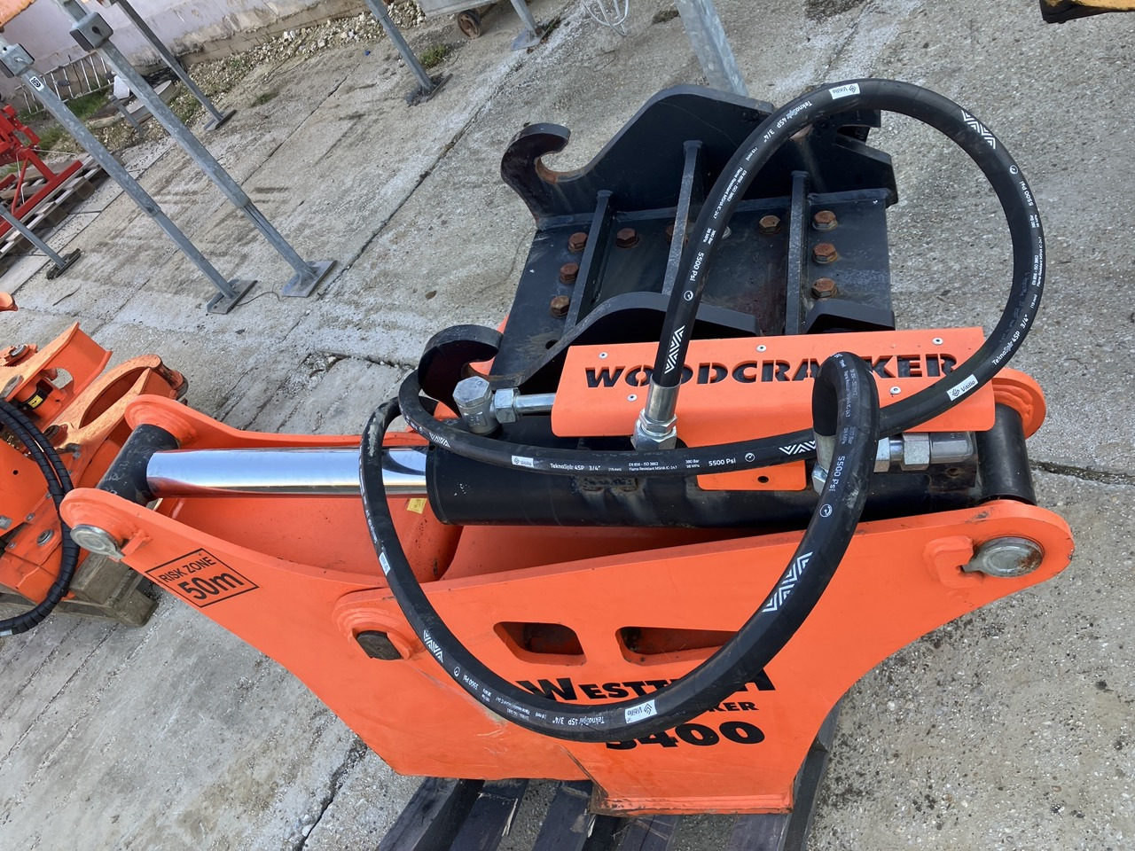 WESTTECH Woodcracker S400 - Erdészeti gép: 2 kép. WESTTECH Woodcracker S400 - Erdészeti gép: 2 kép.