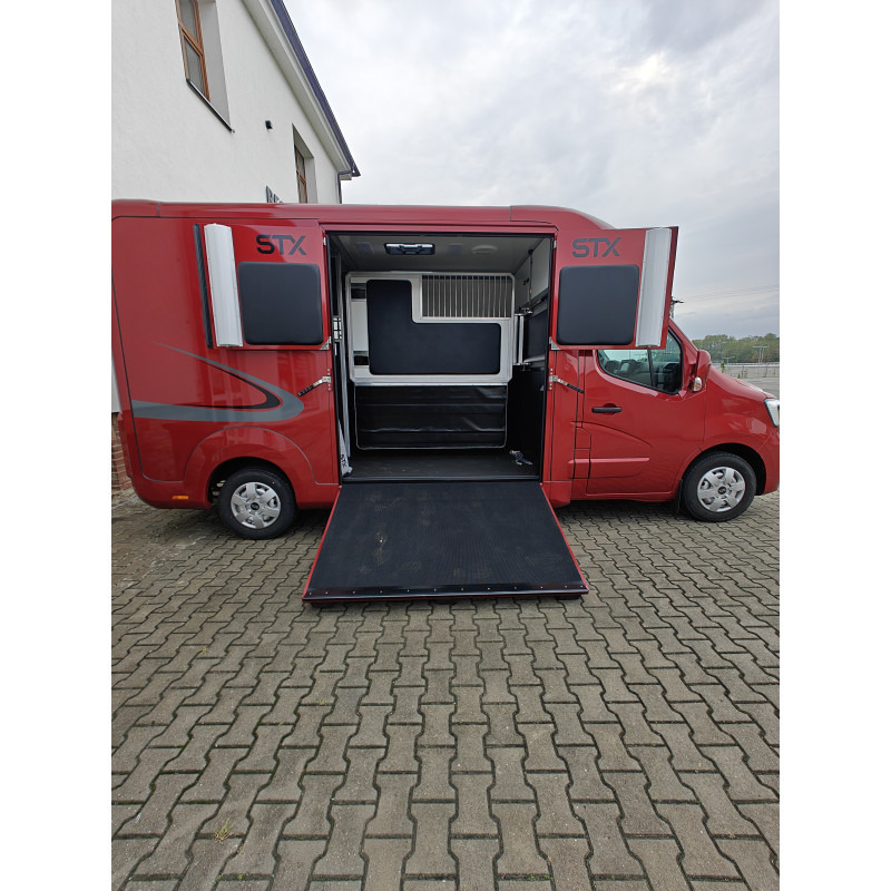 Renault STX Master by Stephex - Lószállító kamion: 4 kép. Renault STX Master by Stephex - Lószállító kamion: 4 kép.