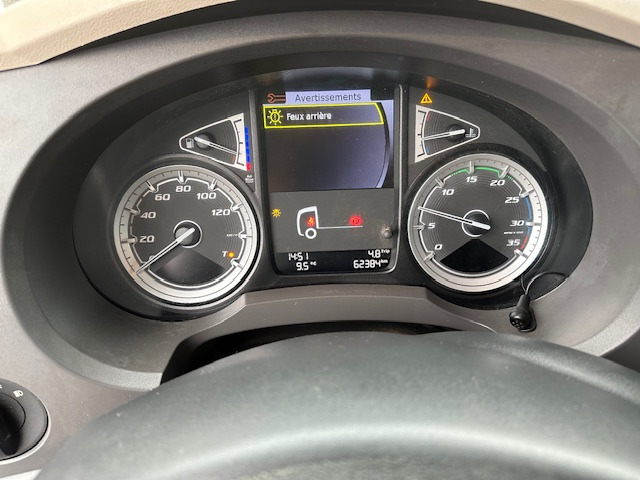 DAF LF 320 - EURO 6 - Billenőplatós teherautó: 5 kép. DAF LF 320 - EURO 6 - Billenőplatós teherautó: 5 kép.