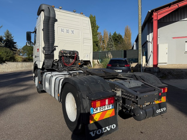 VOLVO FH 500 - HYDRAULIQUE / PULVERULENT - Nyergesvontató: 4 kép. VOLVO FH 500 - HYDRAULIQUE / PULVERULENT - Nyergesvontató: 4 kép.