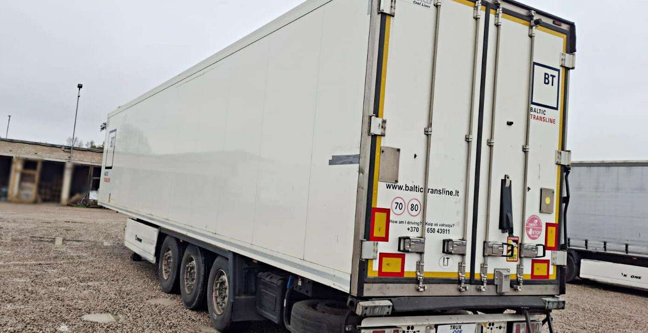 Krone SD - Félpótkocsi hűtős: 1 kép. Krone SD - Félpótkocsi hűtős: 1 kép.