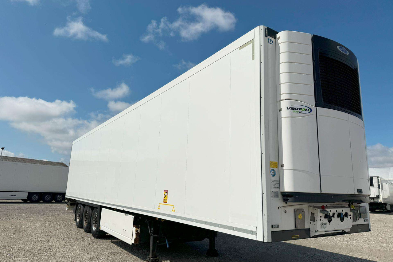 Krone SD - Félpótkocsi hűtős: 2 kép. Krone SD - Félpótkocsi hűtős: 2 kép.