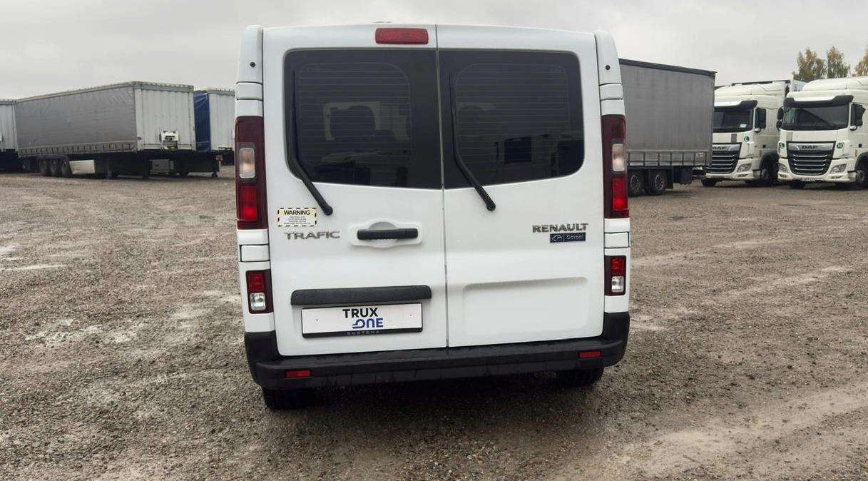 Renault Trafic - Minibusz, Kisbusz: 5 kép. Renault Trafic - Minibusz, Kisbusz: 5 kép.