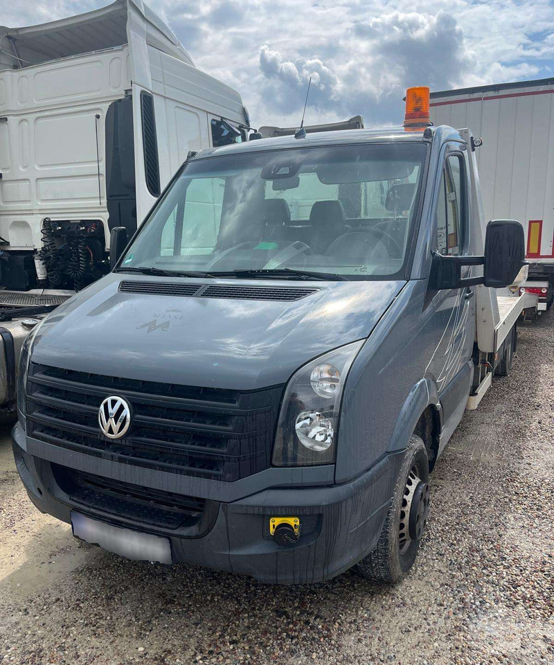 Volkswagen CRAFTER - Autószállító teherautó: 3 kép. Volkswagen CRAFTER - Autószállító teherautó: 3 kép.