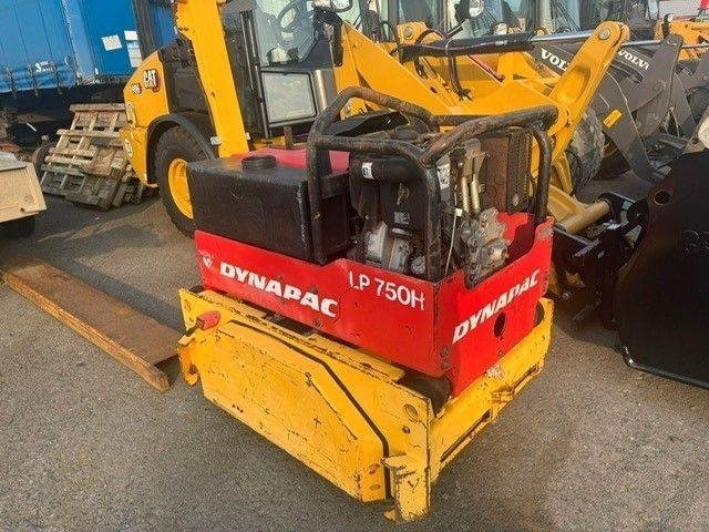 Dynapac LP 750H - Henger: 4 kép. Dynapac LP 750H - Henger: 4 kép.