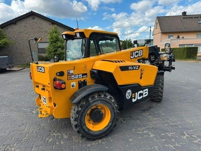 JCB 525-60 - Teleszkópos rakodó: 3 kép. JCB 525-60 - Teleszkópos rakodó: 3 kép.