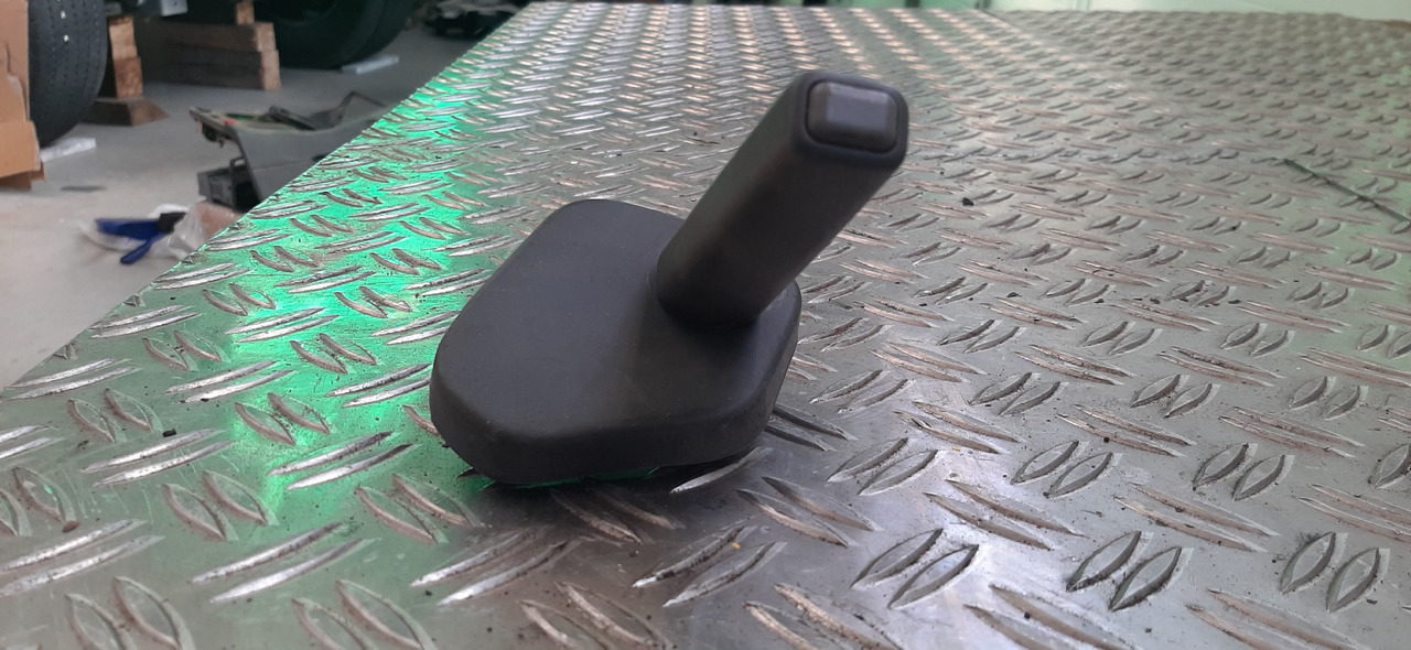 Gebr. Lenkstockschalter / Lenkstockhebel Motorbremse, MAN , Artikel - Nr. : 81.25509 - 0125 - Kormányoszlop kapcsoló - Teherautó: 4 kép. Gebr. Lenkstockschalter / Lenkstockhebel Motorbremse, MAN , Artikel - Nr. : 81.25509 - 0125 - Kormányoszlop kapcsoló - Teherautó: 4 kép.