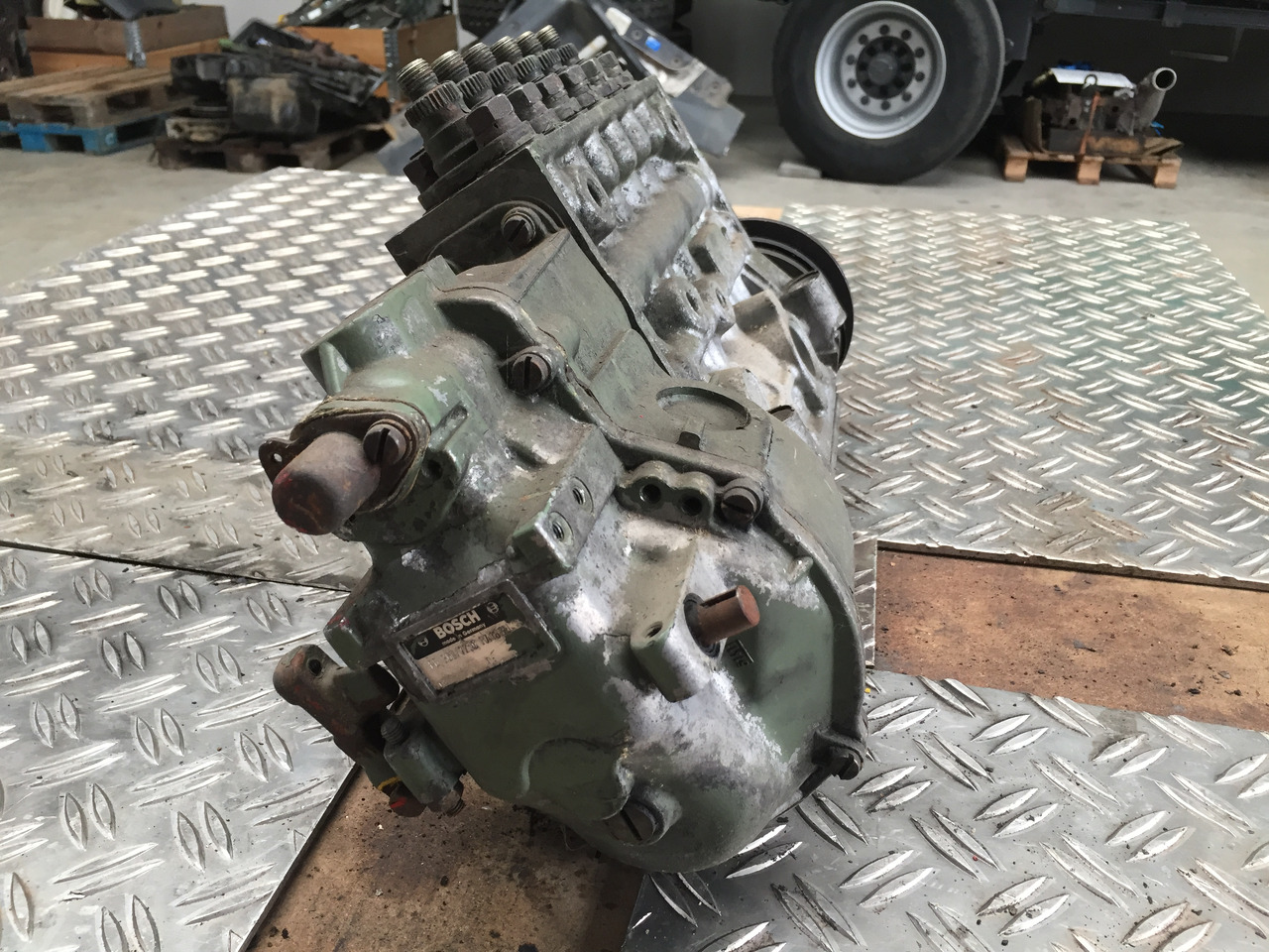 Üzemanyag szivattyú - Teherautó Gebrauchte Einspritzpumpe MB 814, Typ : OM 366, Artikel - Nr. : 81.99999 - 9999: 7 kép. Üzemanyag szivattyú - Teherautó Gebrauchte Einspritzpumpe MB 814, Typ : OM 366, Artikel - Nr. : 81.99999 - 9999: 7 kép.