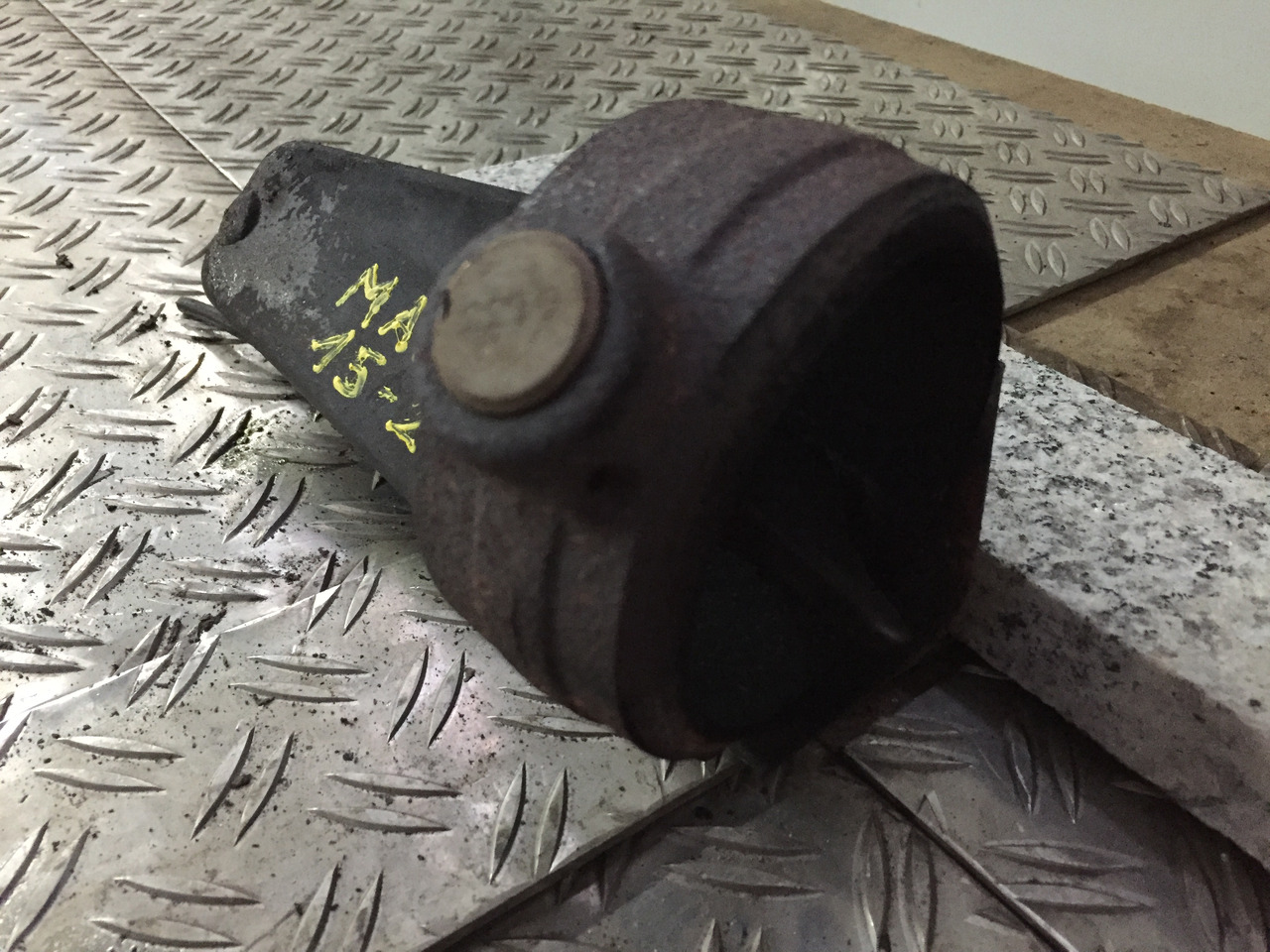 Gebrauchte Motorbremse MAN TGM 15.280, Abgasdrossel, Artikel - Nr.: 81.15601-0035 - Motor és alkatrészek - Teherautó: 3 kép. Gebrauchte Motorbremse MAN TGM 15.280, Abgasdrossel, Artikel - Nr.: 81.15601-0035 - Motor és alkatrészek - Teherautó: 3 kép.