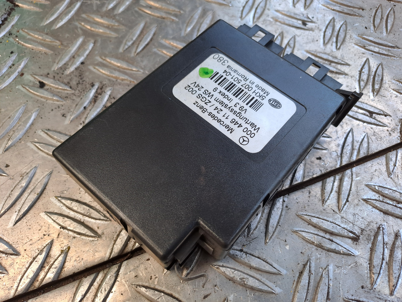 Gebrauchtes MB Atego 18.24 , Elektronik Wartungssystem WS Steuergerät, Artikel - Nr.: A 000 446 11 2 - ECU - Teherautó: 1 kép. Gebrauchtes MB Atego 18.24 , Elektronik Wartungssystem WS Steuergerät, Artikel - Nr.: A 000 446 11 2 - ECU - Teherautó: 1 kép.