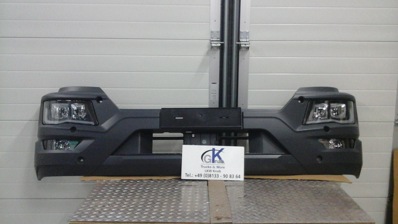 Neuwertige Stoßstange MAN TGM / TG3 komplett einteilig, Artikel - Nr.: 81.41614 - 0129 - Lökhárító - Teherautó: 2 kép. Neuwertige Stoßstange MAN TGM / TG3 komplett einteilig, Artikel - Nr.: 81.41614 - 0129 - Lökhárító - Teherautó: 2 kép.