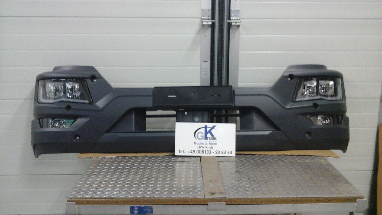 Neuwertige Stoßstange MAN TGM / TG3 komplett einteilig, Artikel - Nr.: 81.41614 - 0129 - Lökhárító - Teherautó: 1 kép. Neuwertige Stoßstange MAN TGM / TG3 komplett einteilig, Artikel - Nr.: 81.41614 - 0129 - Lökhárító - Teherautó: 1 kép.