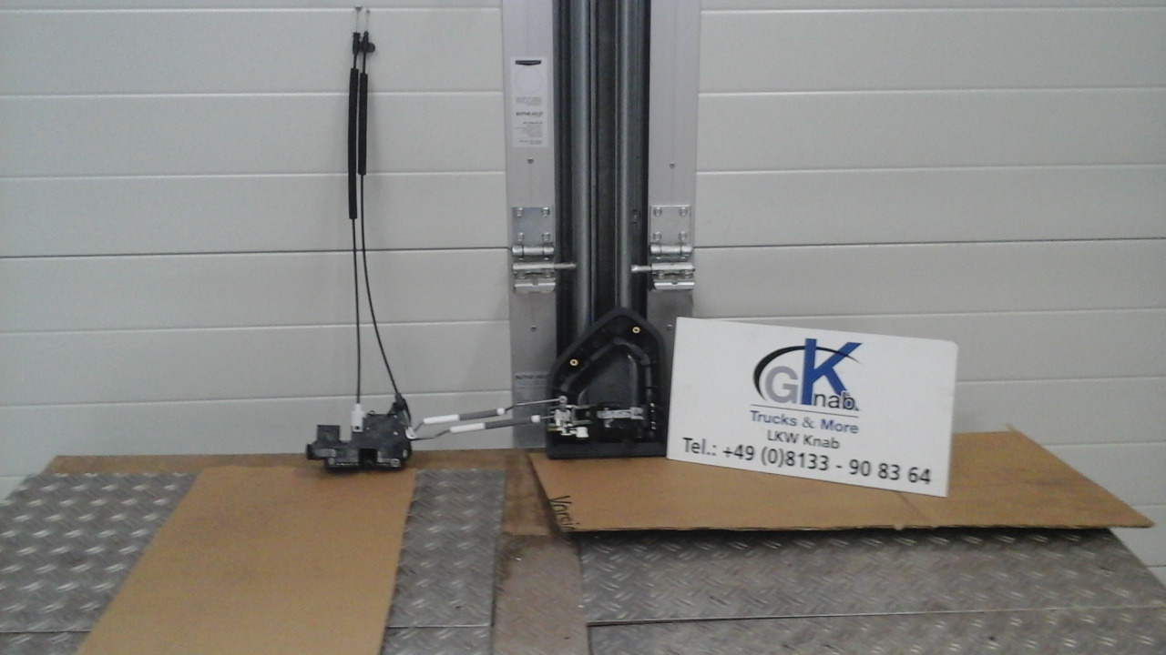 Neuwertige Türschloss Zentralverriegelung links, MAN TGM / TG3, Artikel - Nr.: 81.62680 - 5025 - Ajtó és alkatrészek - Teherautó: 2 kép. Neuwertige Türschloss Zentralverriegelung links, MAN TGM / TG3, Artikel - Nr.: 81.62680 - 5025 - Ajtó és alkatrészek - Teherautó: 2 kép.