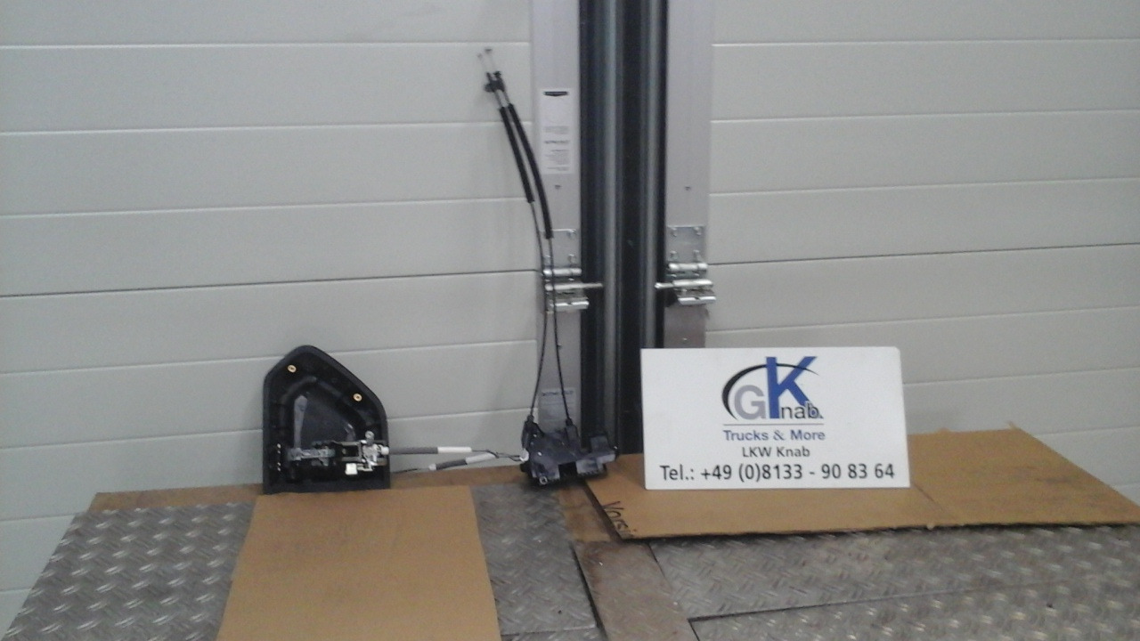 Neuwertige Türschloss Zentralverriegelung rechts, MAN TGM / TG3, Artikel - Nr.: 81.62680 - 5026 - Ajtó és alkatrészek - Teherautó: 2 kép. Neuwertige Türschloss Zentralverriegelung rechts, MAN TGM / TG3, Artikel - Nr.: 81.62680 - 5026 - Ajtó és alkatrészek - Teherautó: 2 kép.