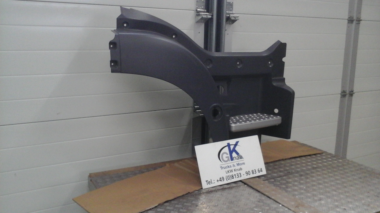 Neuwertiger MAN TGM / TG3 Einstiegkotflügel kurz, komplett, rechts Artikel - Nr.: 81.61520 - 0210 - Sárvédő - Teherautó: 3 kép. Neuwertiger MAN TGM / TG3 Einstiegkotflügel kurz, komplett, rechts Artikel - Nr.: 81.61520 - 0210 - Sárvédő - Teherautó: 3 kép.