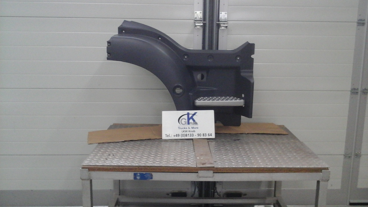 Neuwertiger MAN TGM / TG3 Einstiegkotflügel kurz, komplett, rechts Artikel - Nr.: 81.61520 - 0210 - Sárvédő - Teherautó: 1 kép. Neuwertiger MAN TGM / TG3 Einstiegkotflügel kurz, komplett, rechts Artikel - Nr.: 81.61520 - 0210 - Sárvédő - Teherautó: 1 kép.