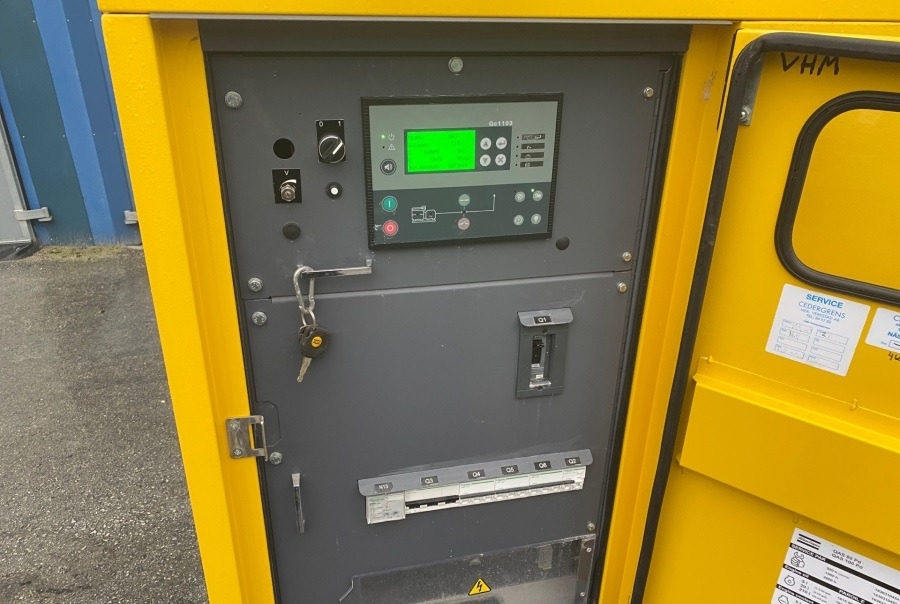 ATLAS Copco Qas 100 - Áramfejlesztő: 2 kép. ATLAS Copco Qas 100 - Áramfejlesztő: 2 kép.