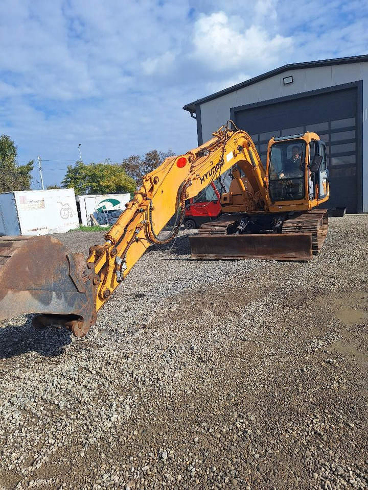 HYUNDAI 130 - Lánctalpas kotró: 4 kép. HYUNDAI 130 - Lánctalpas kotró: 4 kép.