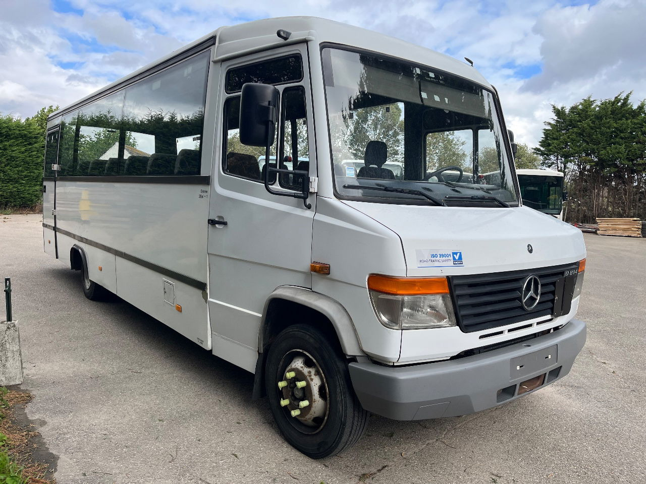 Mercedes-Benz Vario 814 - Helyközi busz: 4 kép. Mercedes-Benz Vario 814 - Helyközi busz: 4 kép.