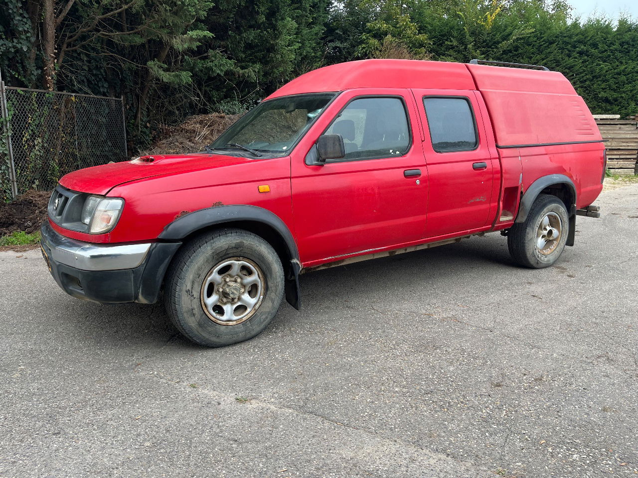 Nissan 4x4 - Pickup: 1 kép. Nissan 4x4 - Pickup: 1 kép.