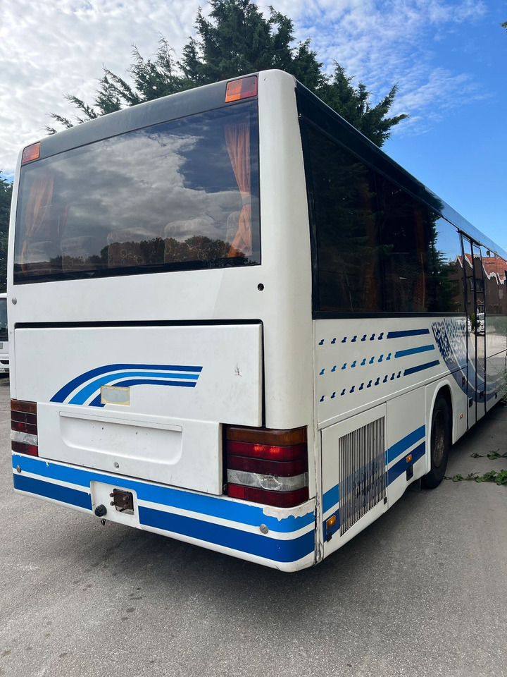 Van Hool 915 SC2 - Távolsági busz: 3 kép. Van Hool 915 SC2 - Távolsági busz: 3 kép.