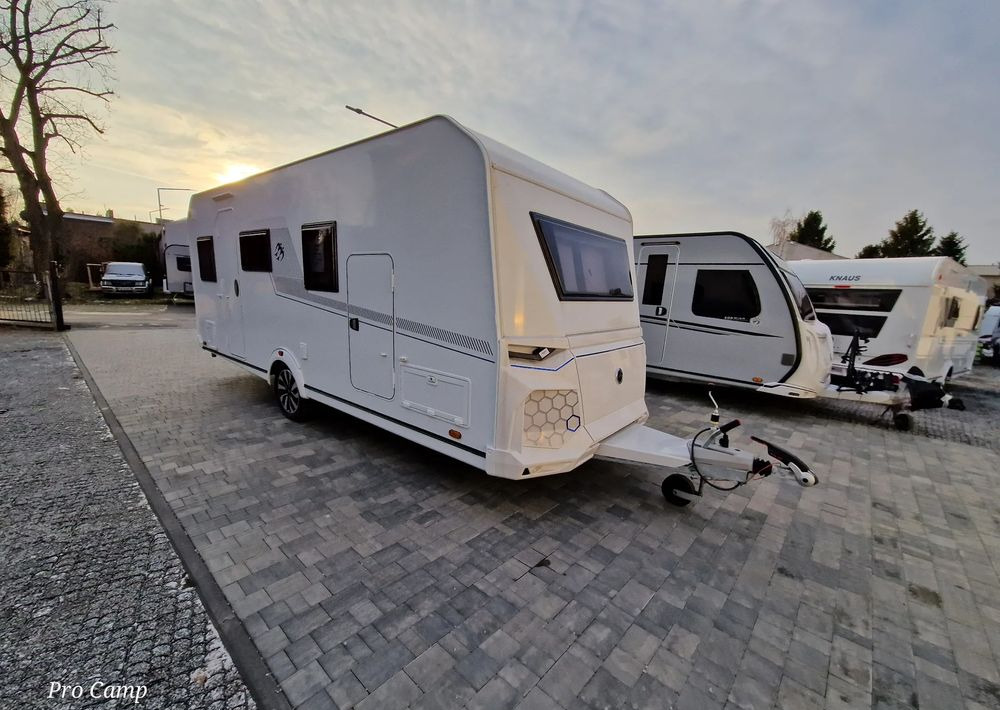 KNAUS YASEO 500 DK - Lakókocsi: 1 kép. KNAUS YASEO 500 DK - Lakókocsi: 1 kép.