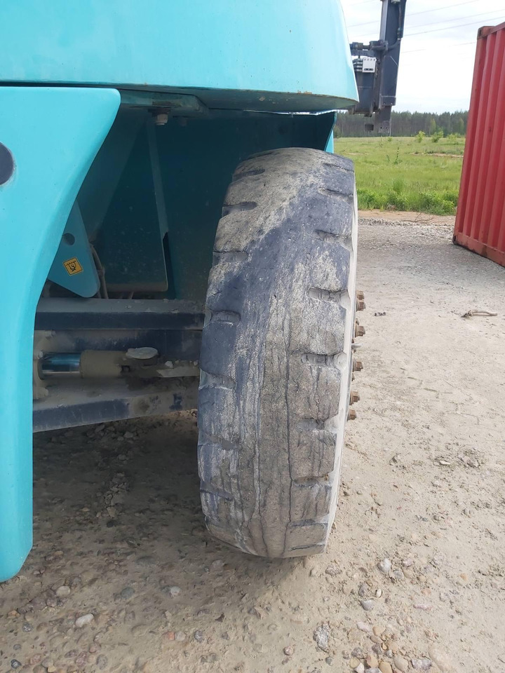 SMV KONECRANES SMV 6/7 ECC 100DS - Konténer targoncá: 5 kép. SMV KONECRANES SMV 6/7 ECC 100DS - Konténer targoncá: 5 kép.