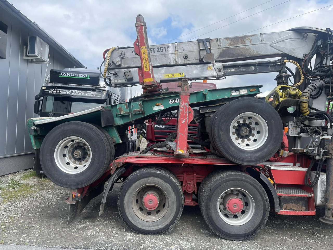 HUTTNER - Rönkszállító teherautó, Darus autó: 2 kép. HUTTNER - Rönkszállító teherautó, Darus autó: 2 kép.