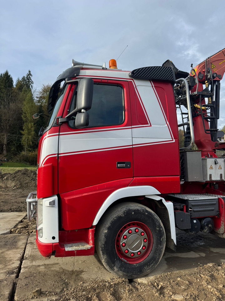 VOLVO FH13 - Nyergesvontató: 5 kép. VOLVO FH13 - Nyergesvontató: 5 kép.