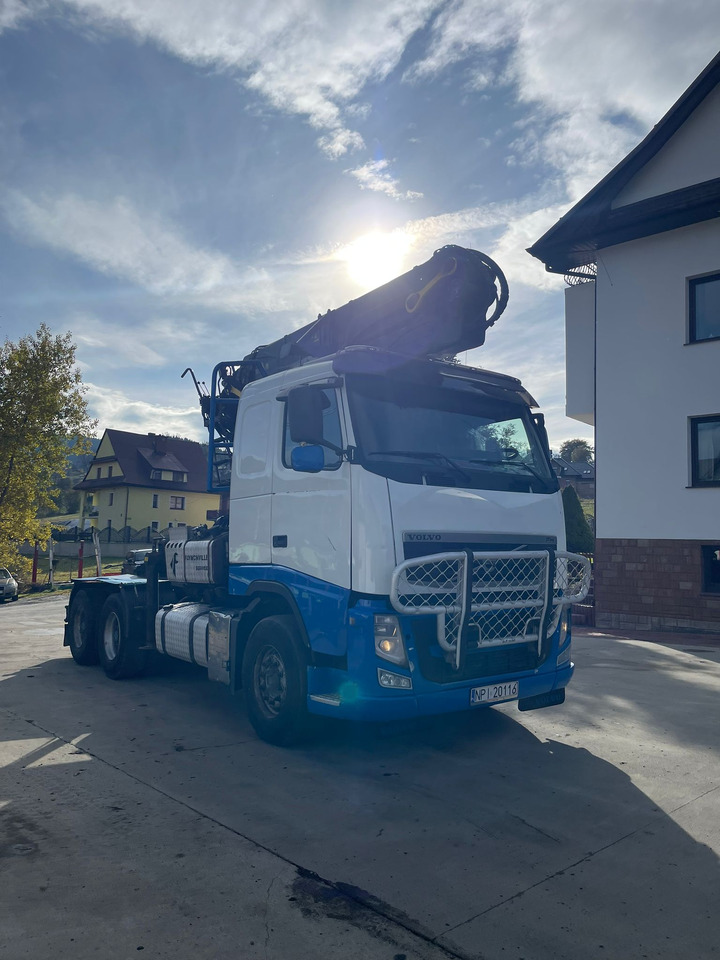 VOLVO FH13 - Nyergesvontató: 4 kép. VOLVO FH13 - Nyergesvontató: 4 kép.