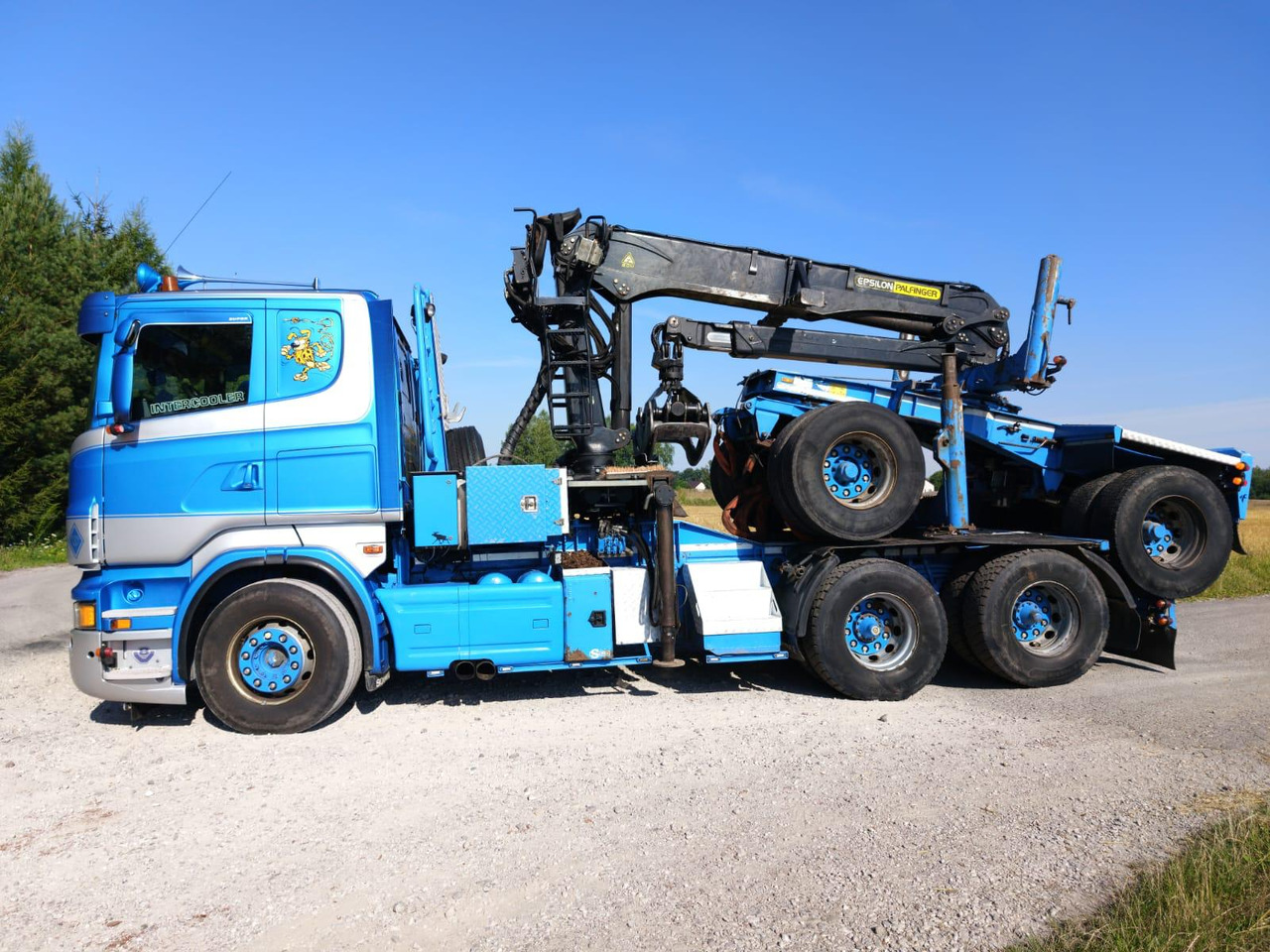 SCANIA R620 V8 - Rönkszállító teherautó, Darus autó: 4 kép. SCANIA R620 V8 - Rönkszállító teherautó, Darus autó: 4 kép.