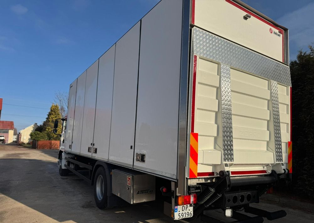 MAN MAN TGM 18.290/ IZOTERMA / OTWIERANY BOK/ /WINDA / 19 EUROPALET/ NISKI PRZEBIEG /SYPIALKA /ACC/EURO6 - Hűtős teherautó: 5 kép. MAN MAN TGM 18.290/ IZOTERMA / OTWIERANY BOK/ /WINDA / 19 EUROPALET/ NISKI PRZEBIEG /SYPIALKA /ACC/EURO6 - Hűtős teherautó: 5 kép.